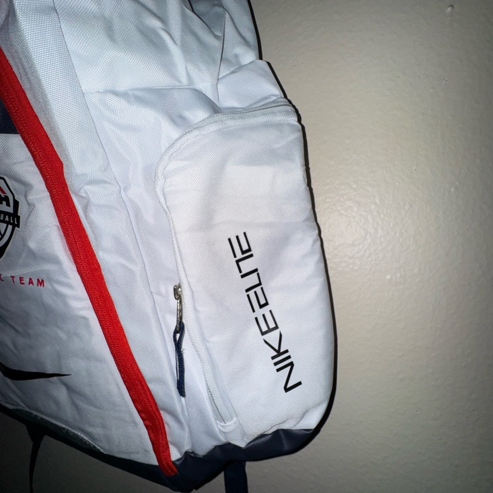 Nike Elite USA Basketball Backpack - Picture 5 of 7
